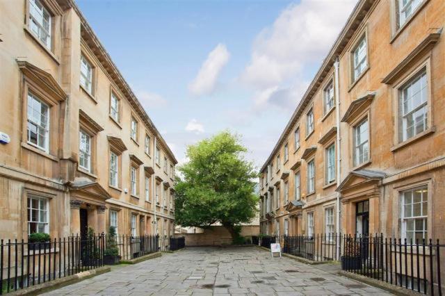 The Courtyard Apartments No.8 Bath Exterior photo